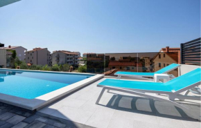 Awesome Apartment In Podstrana With Wifi